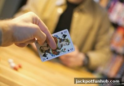 桌游决胜关键：彩金游戏教你用冷静心态掌控全局