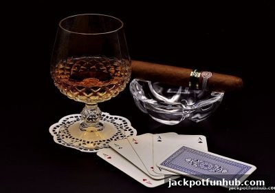 彩金游戏：德州扑克读牌技巧与洗码返水策略深度解析